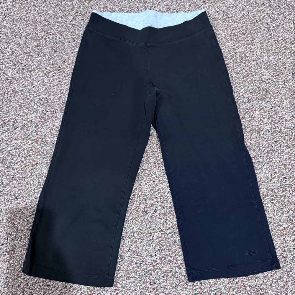 Champion Black and Gray Capris Women’s S